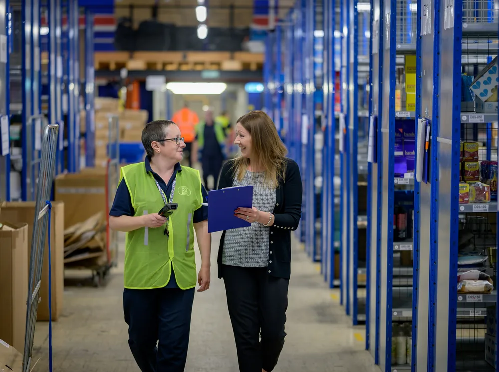 Výdajné automaty v skladoch a logistike